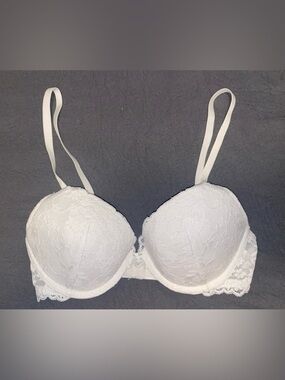 H&M White Lace Padded Bra